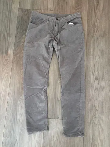 그레이 코듀로이 팬츠 상태 매우 좋습니다