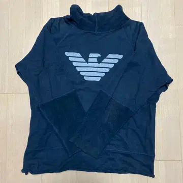 엠포리오 아르마니 네이비 하이넥 트레이닝복