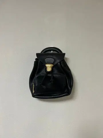 마크제이콥스 블랙 가죽 백팩 골드 체인