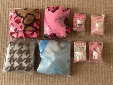 헬로키티 캡슐 토이 세트