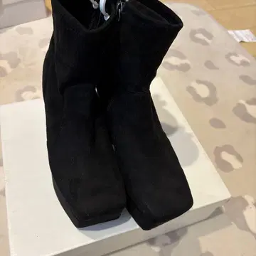 SLY 스웨이드 부츠 사이즈 L