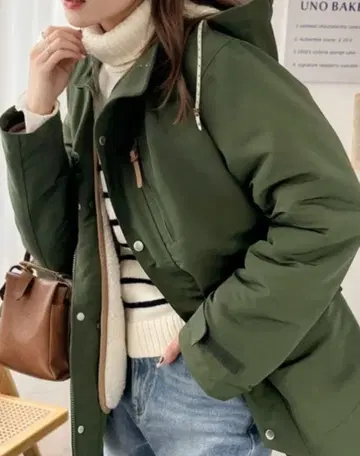 [택 포함 새상품] 보아 라이너 포함 하이브리드 미들 기장 마운틴 파카