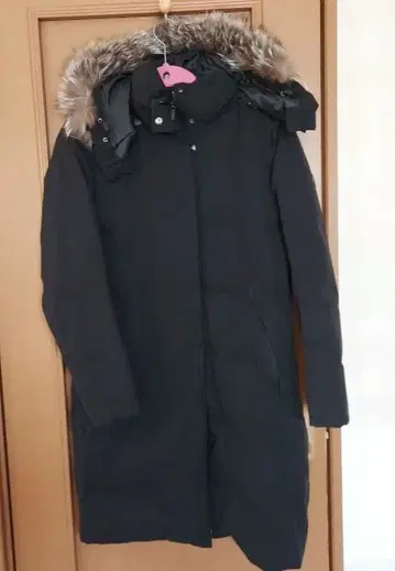 미즈사와 다운 퍼 부착 다운 자켓 블랙 컬러