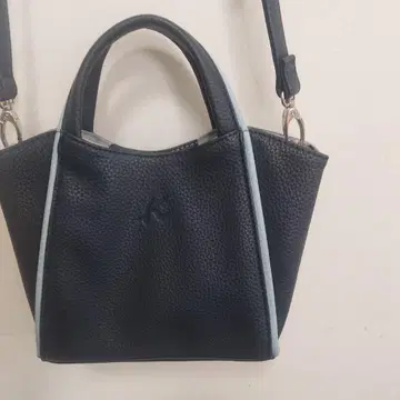 네이비 합성 피혁 토트백