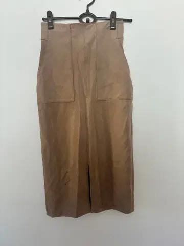 ROPE 베이지 스웨이드풍 타이트 스커트