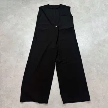 새상품급 Gready Brilliant anana V넥 올인원