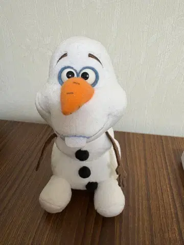 디즈니 올라프 봉제 인형