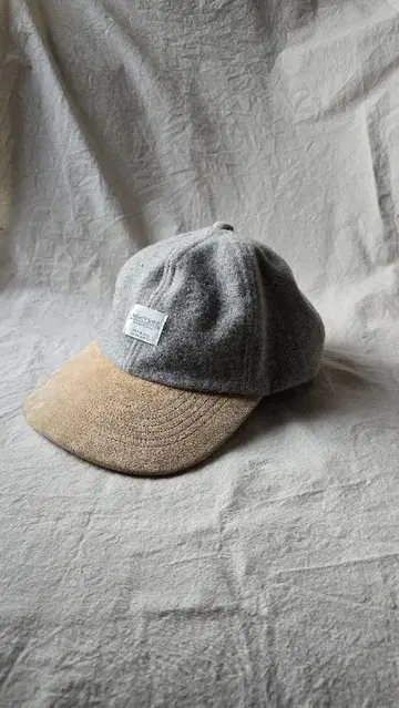 [ Mighty Shine ] 워크캡 그레이 베이지 가죽