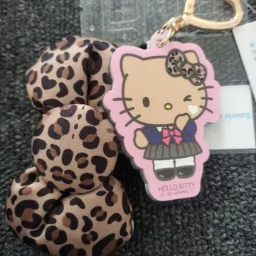 헬로키티 레오파드 무늬 거울 키링