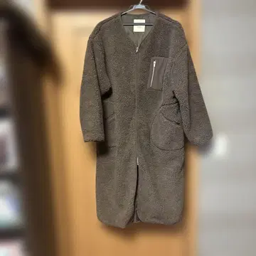 보아 소재 브라운 롱 코트