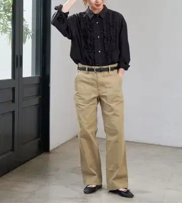 새상품급 스픽 앤 스팬 루즈 베이커 팬츠 베이지 40