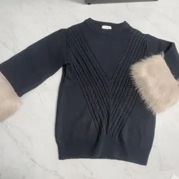 Rady 다크 그레이 니트 스웨터 퍼 포함