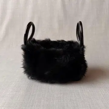 새상품급 Kate Spade 케이트 스페이드 퍼 핸드백 블랙