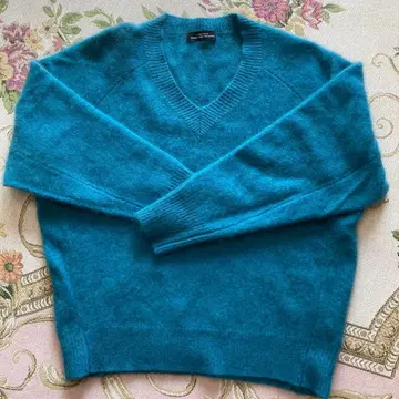 새상품급 유나이티드 애로우즈 그린 라벨 복슬복슬 모헤어 스웨터