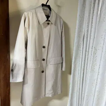 [ 가격 협의 가능 ] Aquascutum 베이지 트렌치코트