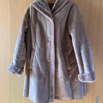 두클라쎄 무스탕 코트