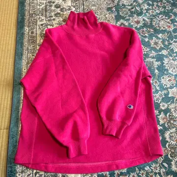 Champion 핑크 하이넥 맨투맨