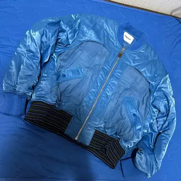 앰부쉬 봄버 자켓 MA-1 새상품급