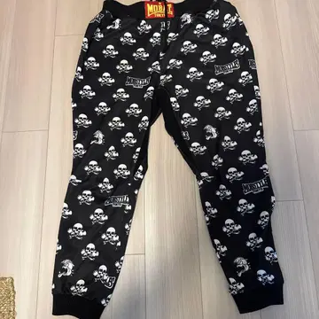 Mobstyles 스컬 패턴 블랙 조거 팬츠