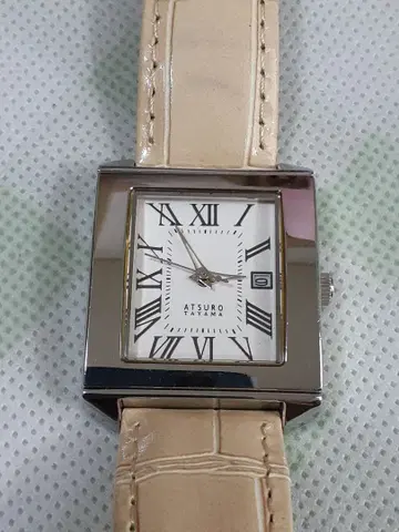 ATSURO 아날로그 손목시계 화이트/베이지