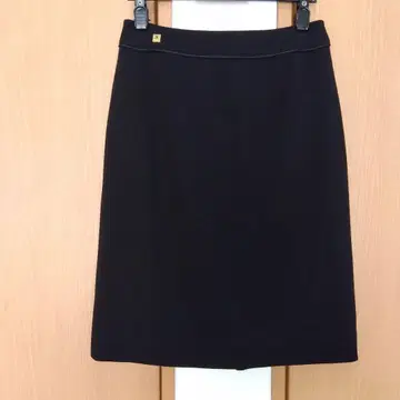 미사용 택 없음 레오나르 LEONARD 니트 스커트 사이즈 38 블랙