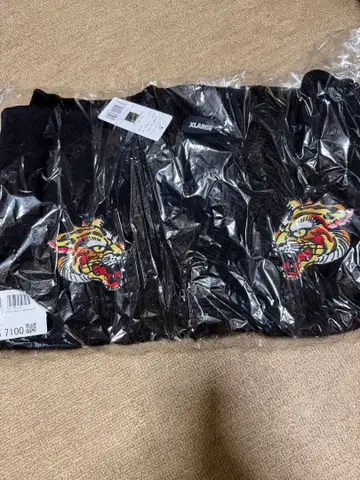 X-LARGE x ED HARDY 24AW KNIT CARDIGAN