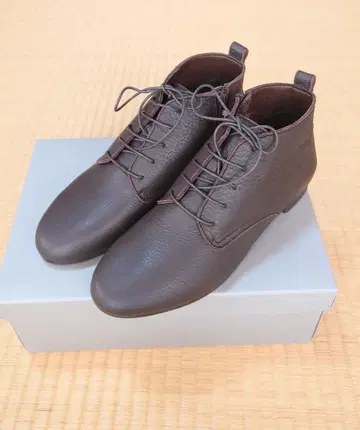 새상품 키다리 아저씨 레이스업 슈즈