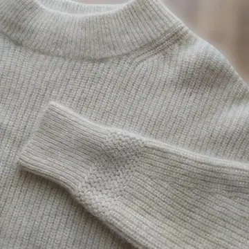 노블 Noble FOX 혼방 복슬복슬 니트