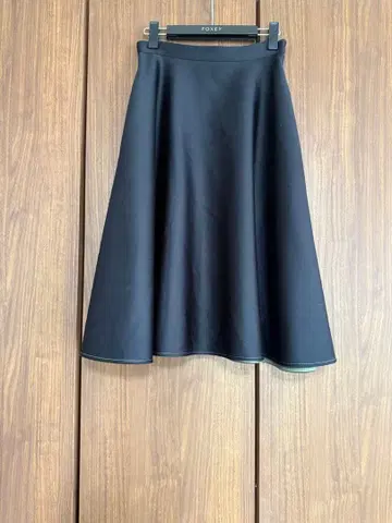 폭시 플레어 스커트