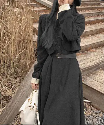 쿠로바의 코듀로이 원피스 (벨트 포함)