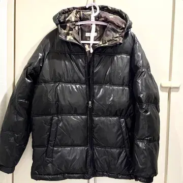 블랙 후드티 다운 자켓 남성용 광택 블랙 VILLAND 아우터