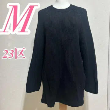 23구 블랙 니트 M 사이즈 슬릿 튜닉 페미닌 캐주얼