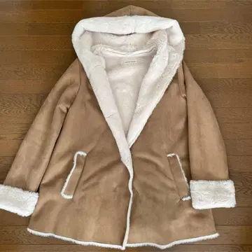 ROSE BUD 무스탕 코트