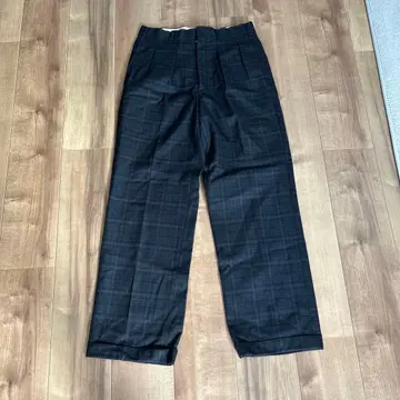 다크 그레이 체크 무늬 와이드 팬츠