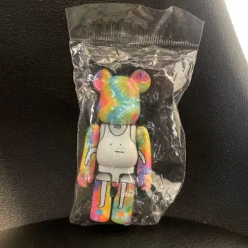 베어브릭 야바이T셔츠