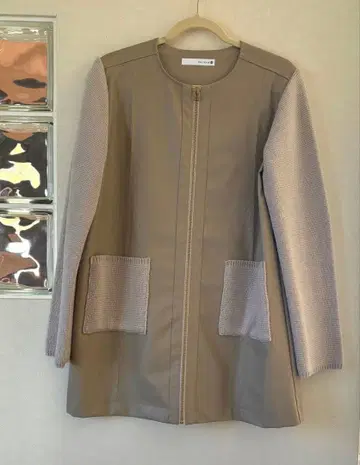 부즈루드 노카라 코트 M