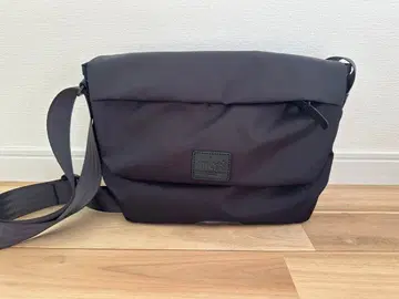 맨해튼 포티지 블랙 라벨 숄더백