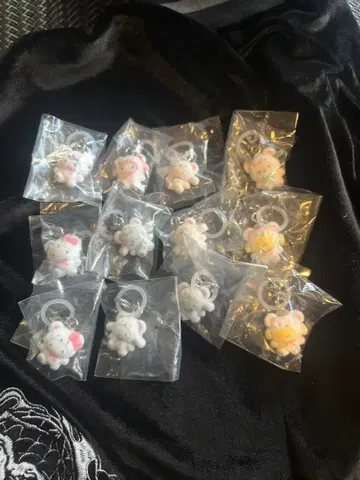 산리오 포근포근 스노우 메지루시 액세서리