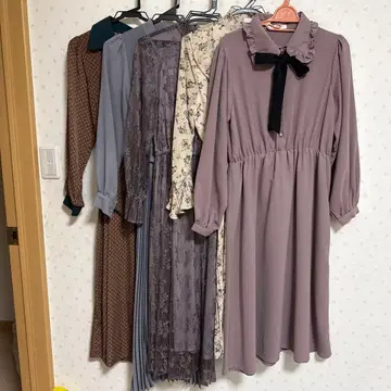 프릴 옷깃 리본 포함 퍼플 원피스