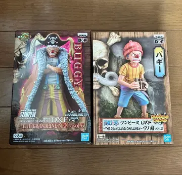 배기 피규어 2체 세트