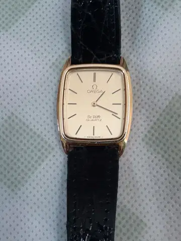 OMEGA 드 빌 쿼츠 손목시계