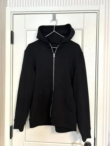 CITAA 블랙 집업 후드티