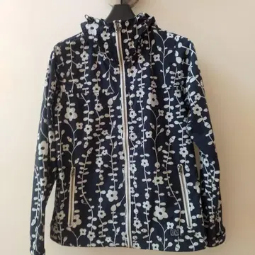 새상품급 HELLY HANSEN 꽃무늬 네이비 마운틴 후드티