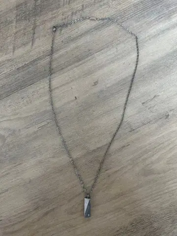 실버 슬림 직사각형 펜던트 목걸이
