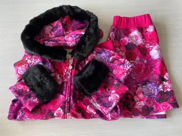 에밀리아 위즈 샤토 로즈 셋업