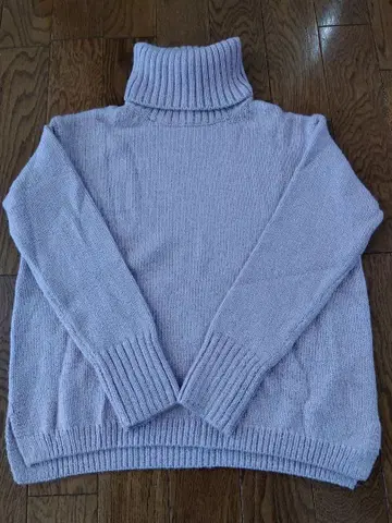 23구 니트 스웨터