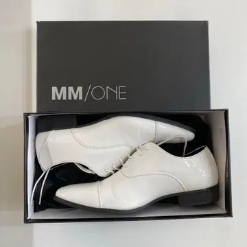 MM/ONE 화이트 레이스업 드레스 슈즈