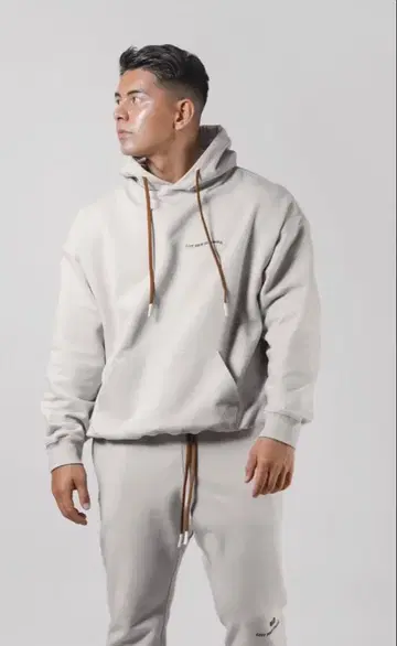 LYFT 셋업 아이보리 L~XL 사이즈