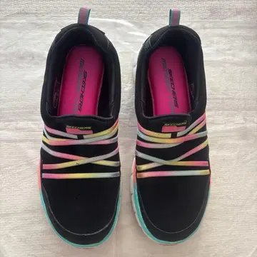 Skechers Go Walk 블랙/멀티 컬러 스니커즈