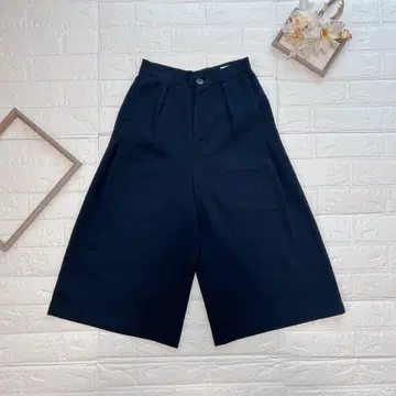 [ 새상품급 ] OFUON 오프온 가우초 팬츠 블랙 블랙 깔끔한 오피스